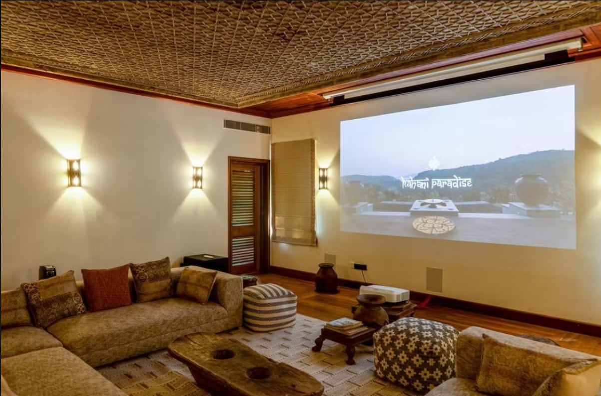 Private Mini-Theatre