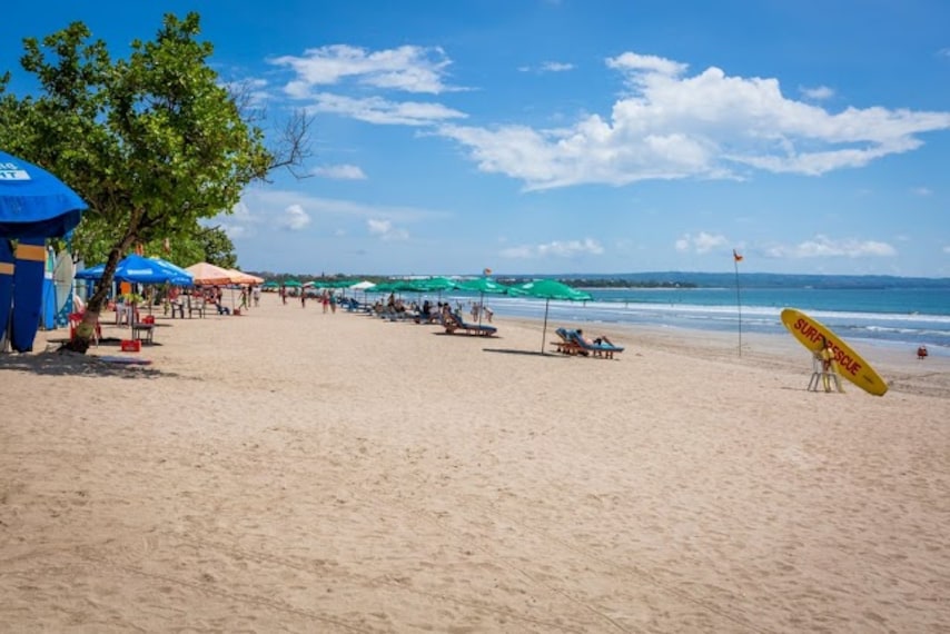 Kuta_beach_Bali_3