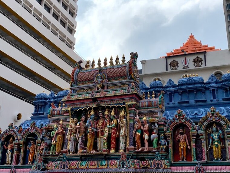 Sri_Krishnan_Temple_Singapore_1