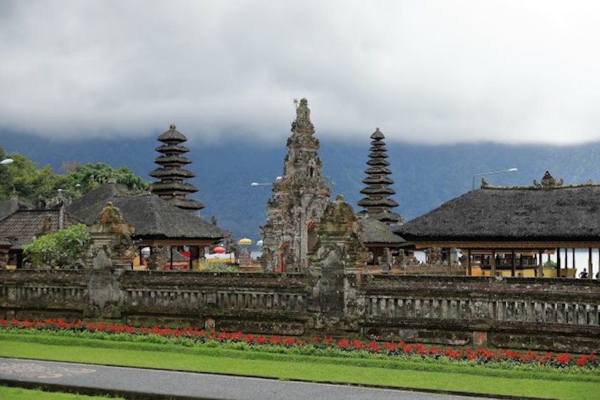 Ulun_Danu_Beratan_Temple_Bali_4