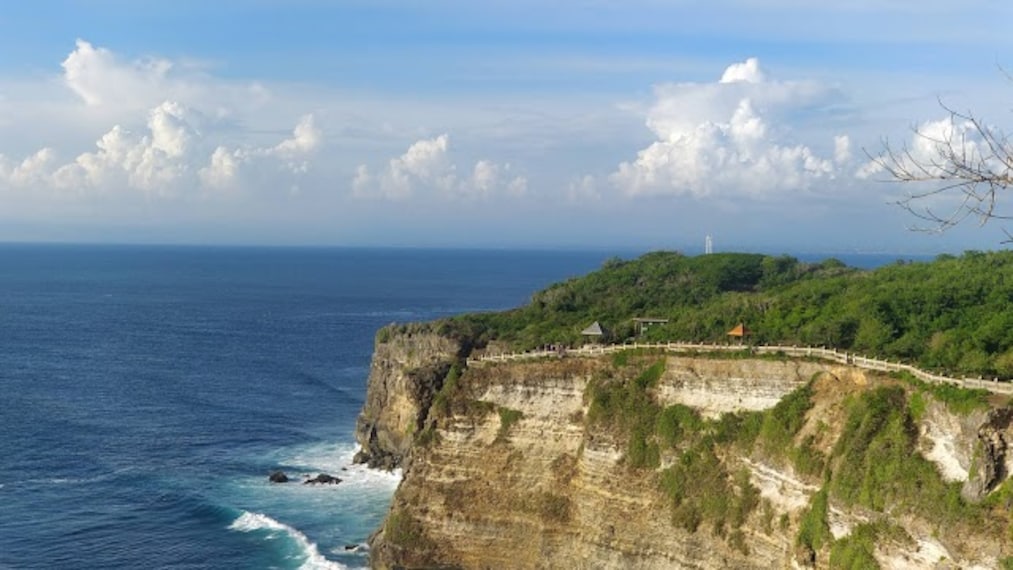 Uluwatu_Temple_Bali_4
