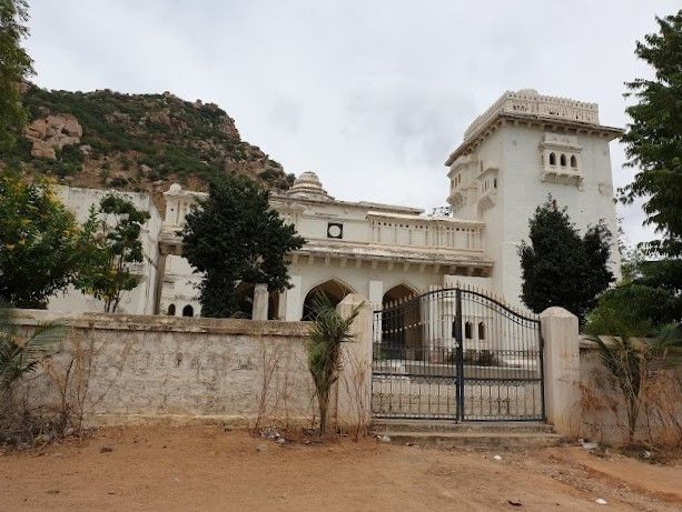 Penukonda_fort_gagan_mahal_1