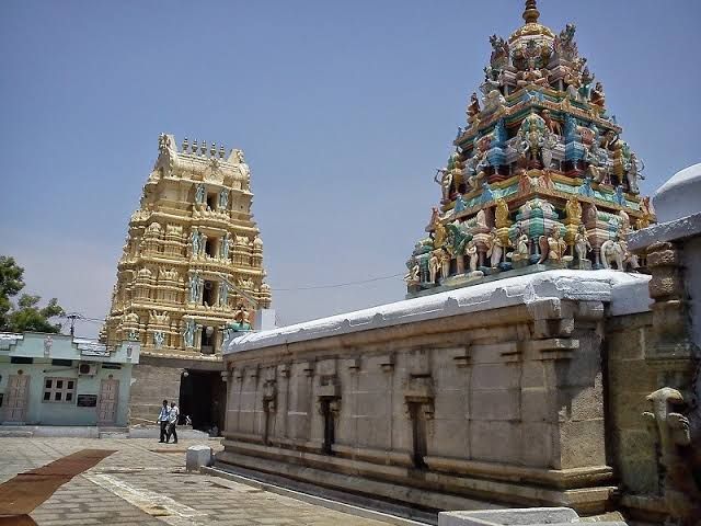 Sri_kadiri_laxmi_narasimha_swamy_temple__1