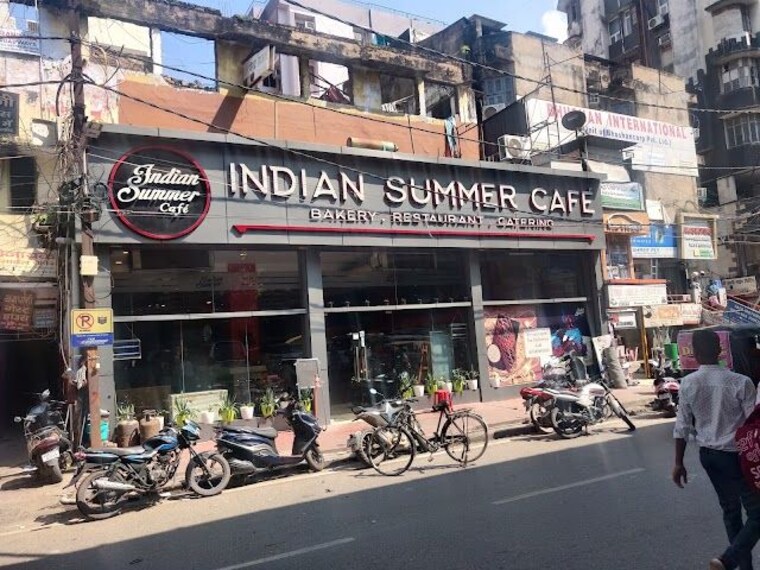 Indian_summer_cafe_1