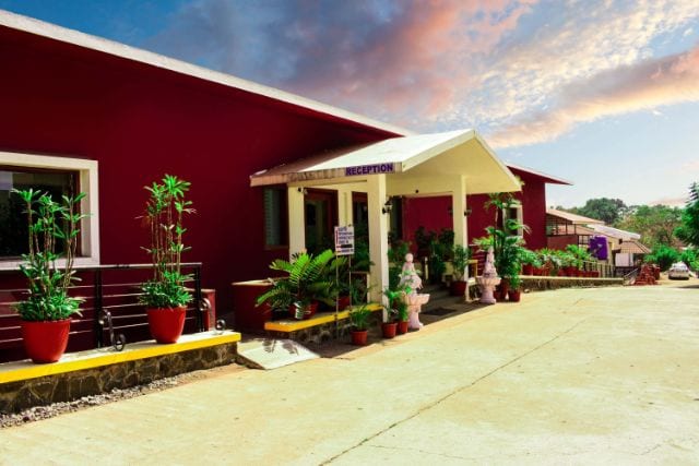 bhandardara_mystic_valley_spa_resort