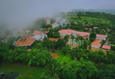 Manas Resort