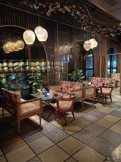 Butterfly High Bar and Restaurant