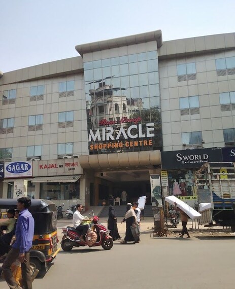 The_miracle_mall_2