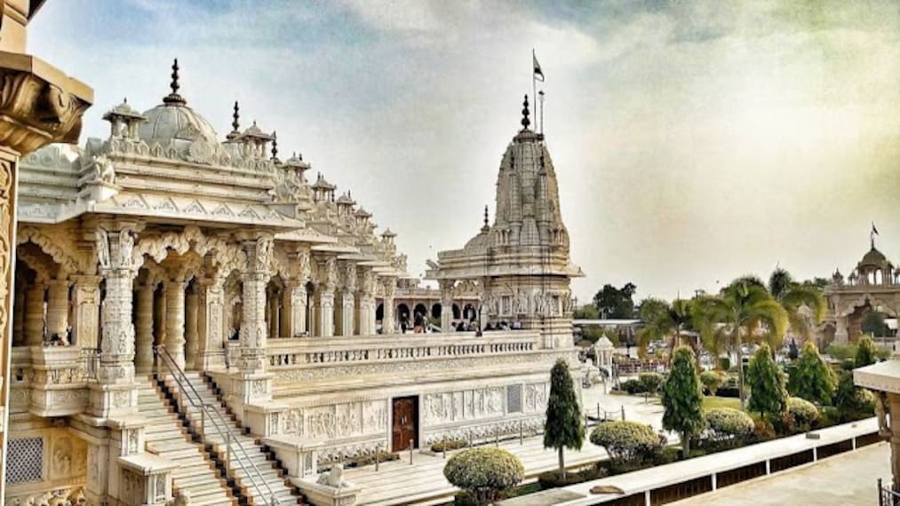 shri_swaminarayan_temple_bhuj_1