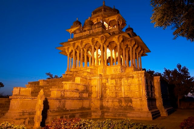 chaurasi_khambon_ki_chhatri_bundi_2
