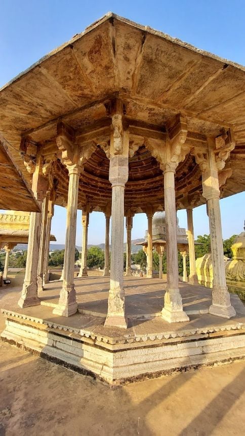 chaurasi_khambon_ki_chhatri_bundi_3