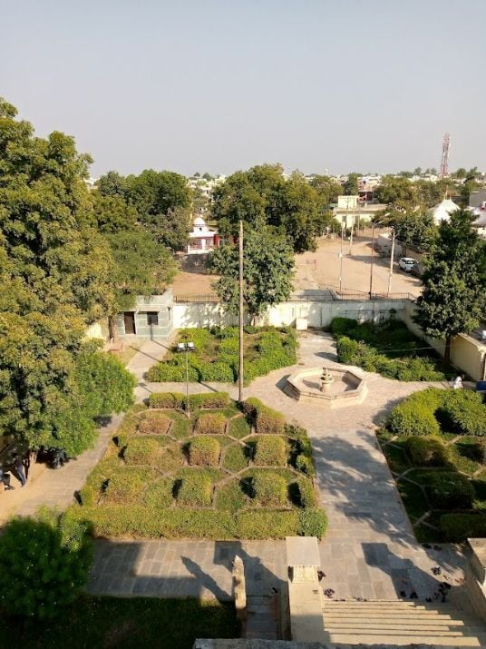 chaurasi_khambon_ki_chhatri_bundi_4