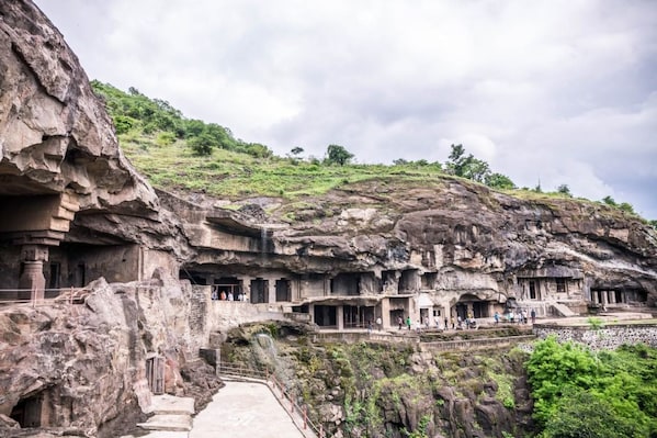 Ajanta_Ellora_destiantion_image2025_2