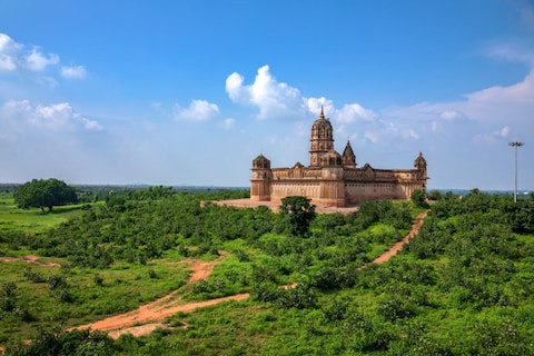Image from popular destination Orchha - A hidden palace laden with Mughal-influenced Rajput architecture