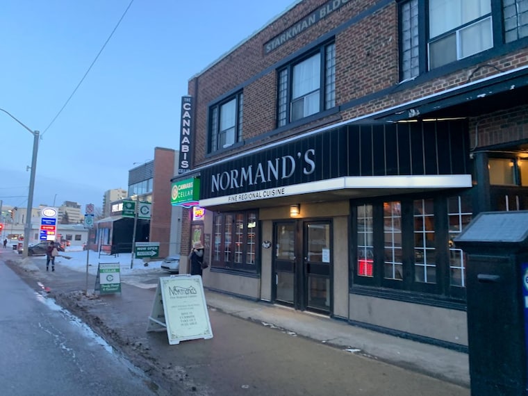 Edmonton_Normands_Restaurant_1