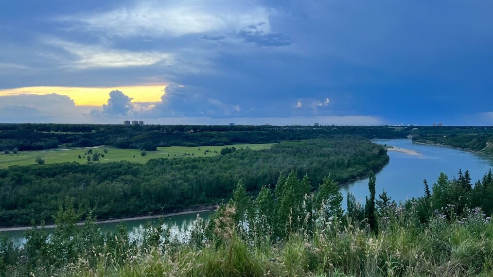 Edmonton_Terwillegar_Park_1