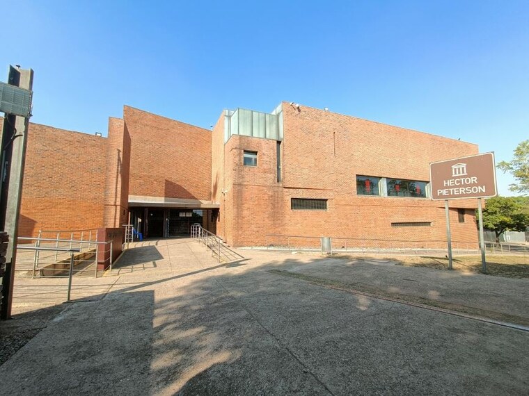 Johannesburg_Hector_Pieterson_Memorial_2