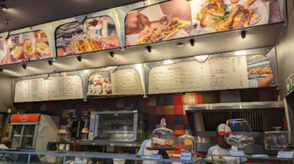 Johannesburg_Nelson_Mandela_Square_2