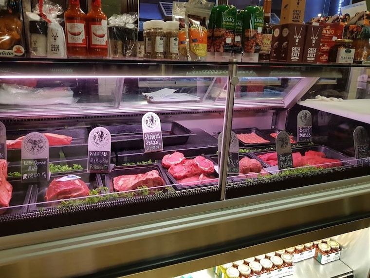 Johannesburg_Nelson_Mandela_Square_9