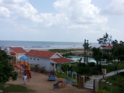 Sea Breeze Resort