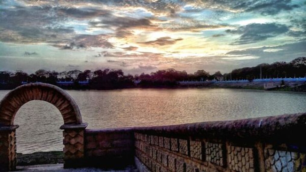 Kutch Topansar Lake Landscape Image