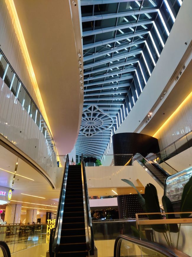 Kuwait_Al_Hamra_Tower_4