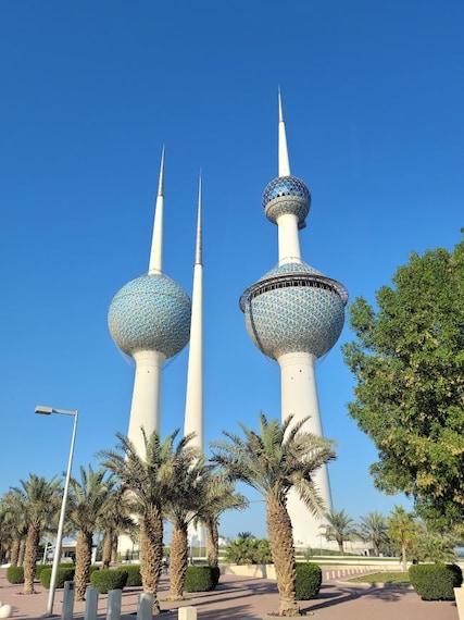 Kuwait_Kuwait_Towers_1