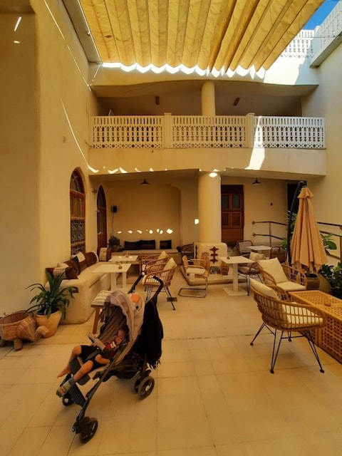 Sadu House