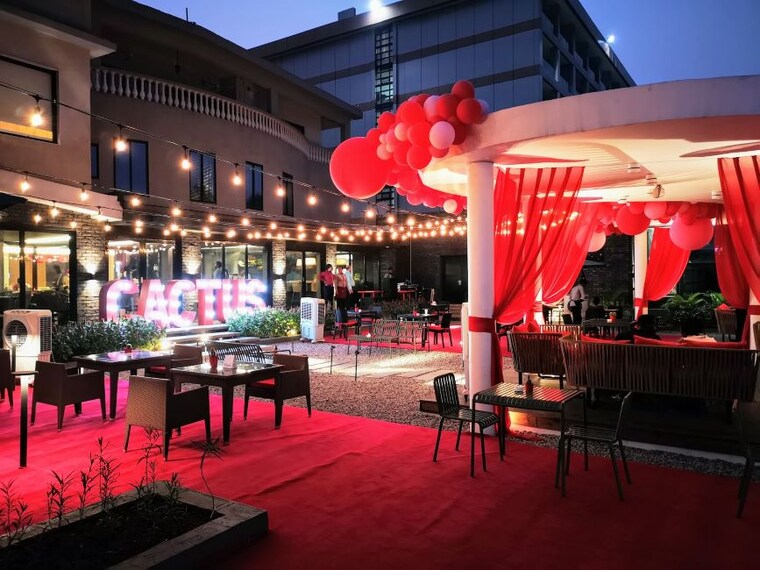 Lagos_Cactus_Restaurant_1