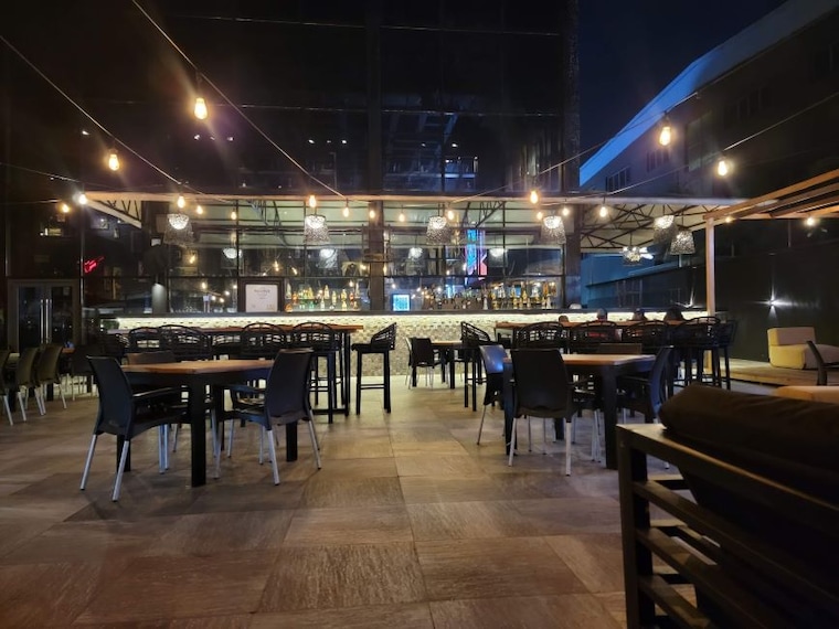 Lagos_Hard_Rock_Cafe_Lagos_1