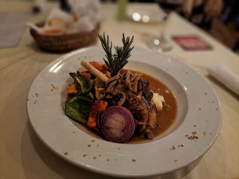 Lagos_La_Taverna_Lagos_5