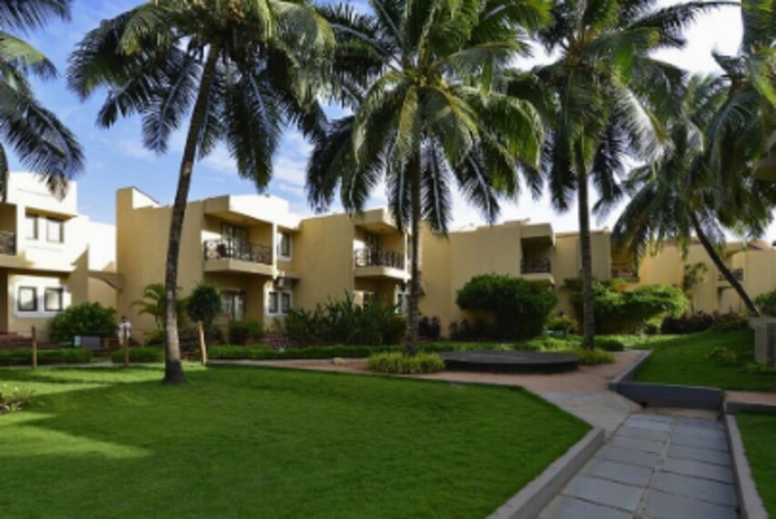 Lagos_Whispering_Palms_Resort_5
