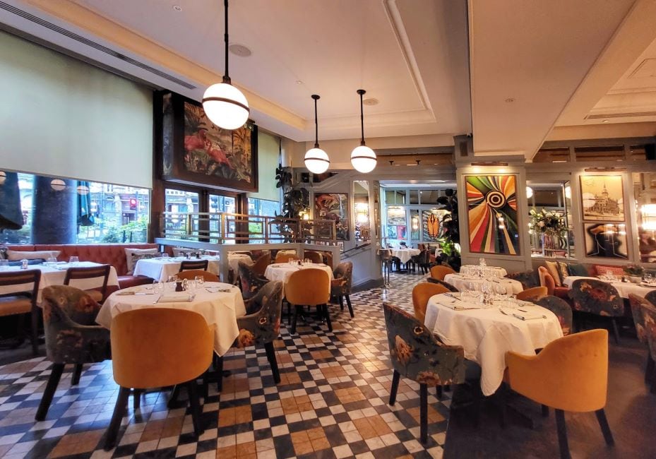 Leeds_The_Ivy_Victoria_Quarter_Leeds_2