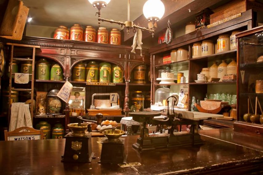 Leeds_Abbey_House_Museum_1