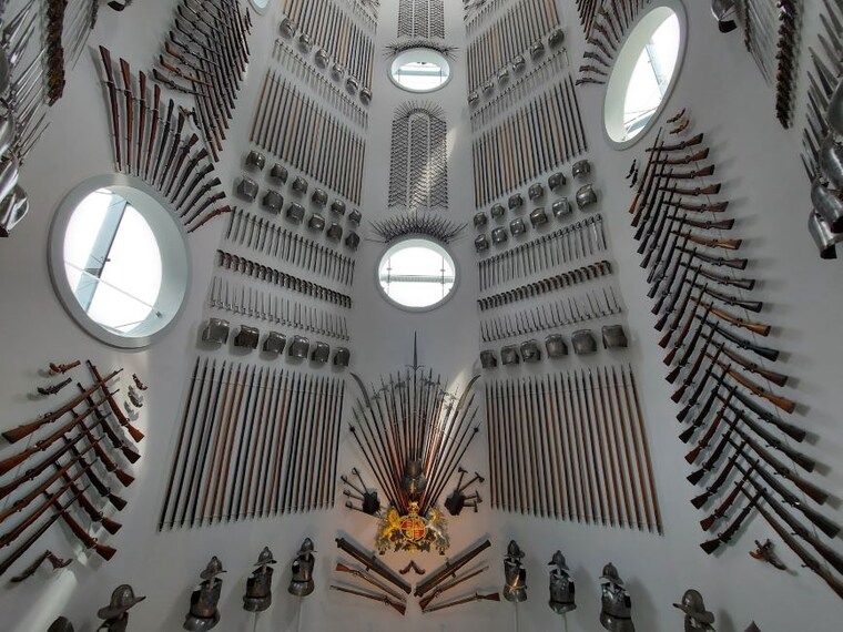 Leeds_Royal_Armouries_Museum_10