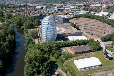 Image from popular destination Leicester - The Perfect Palette of History and Modernity