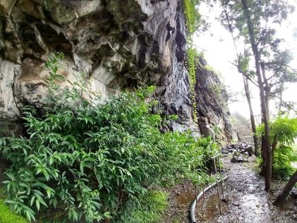 mahabaleshwar_rajpuri_caves_5