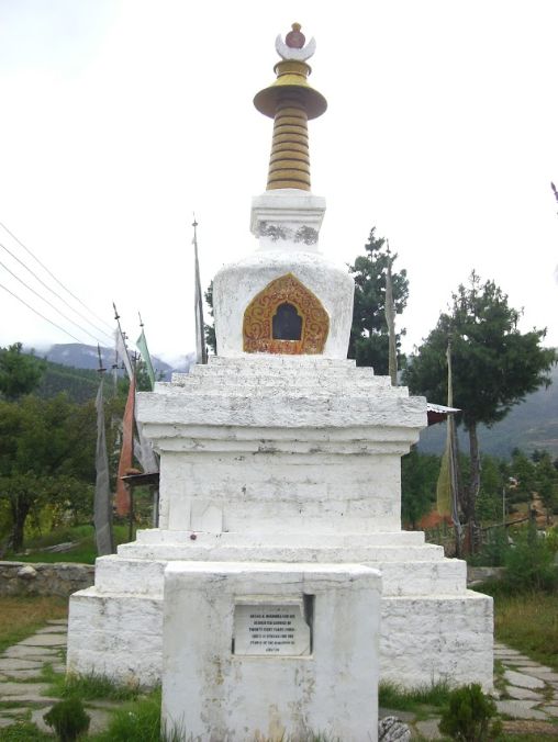 paro_dasho_nishioka_chorten_3