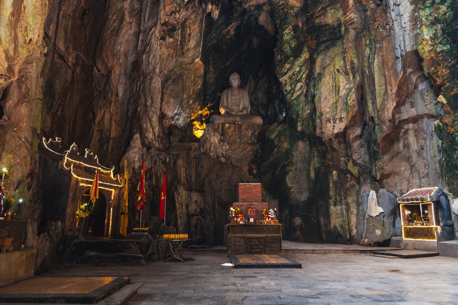 1 - Marble Mountains (Thuy Son)
