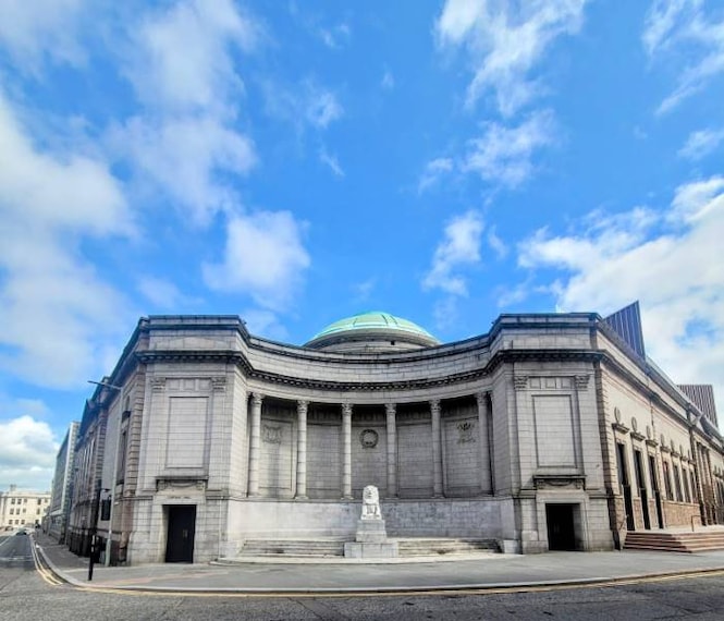 Aberdeen_Art_Gallery_7
