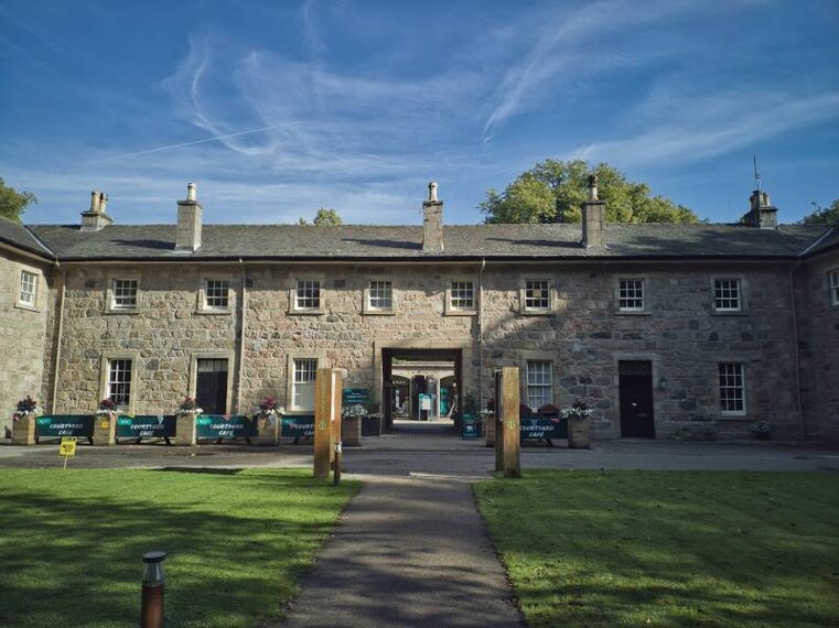 Aberdeen_Hoddo_House_3
