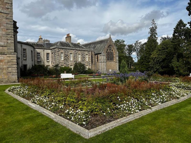 Aberdeen_Hoddo_House_4