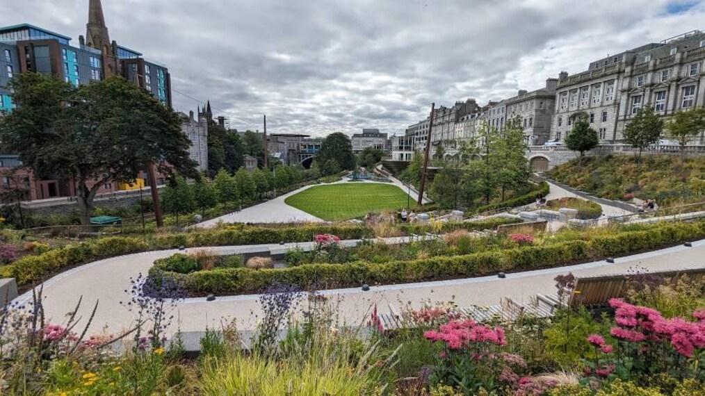 Aberdeen_Union_Terrace_Gardens_2