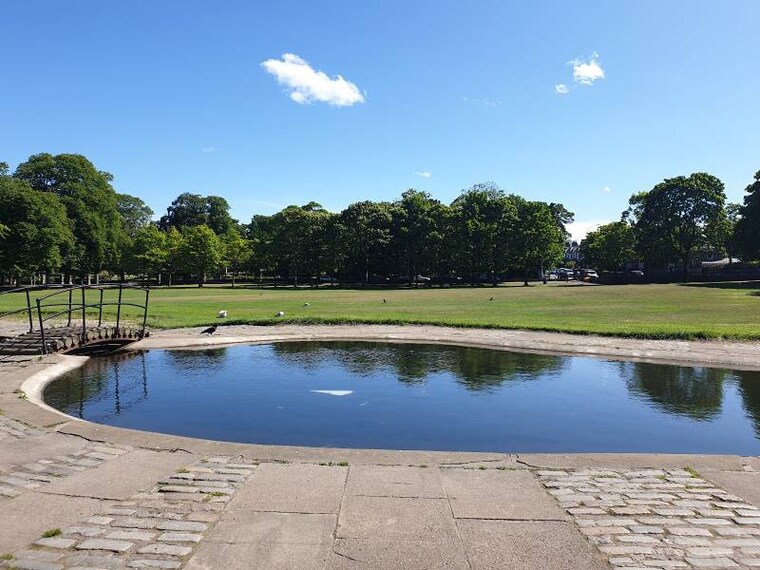 Aberdeen_Westburn_Park_2