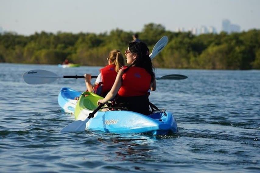abu_dhabi_kayaking_2