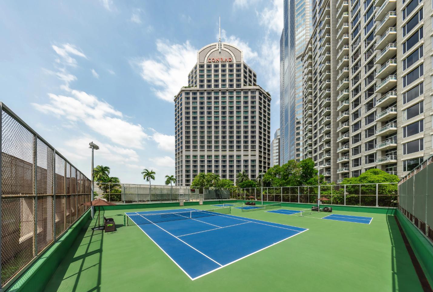 Tennis & Pickleball Courts