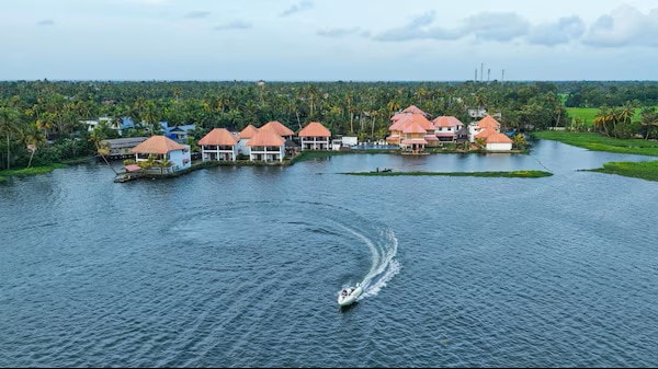 Paloma Backwater Resort - Tap to explore photos