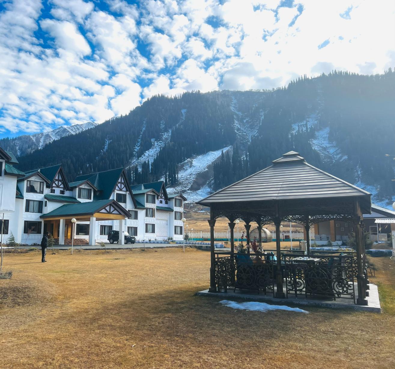 Country Inn & Suites by Radisson Sonamarg - Tap to explore photos