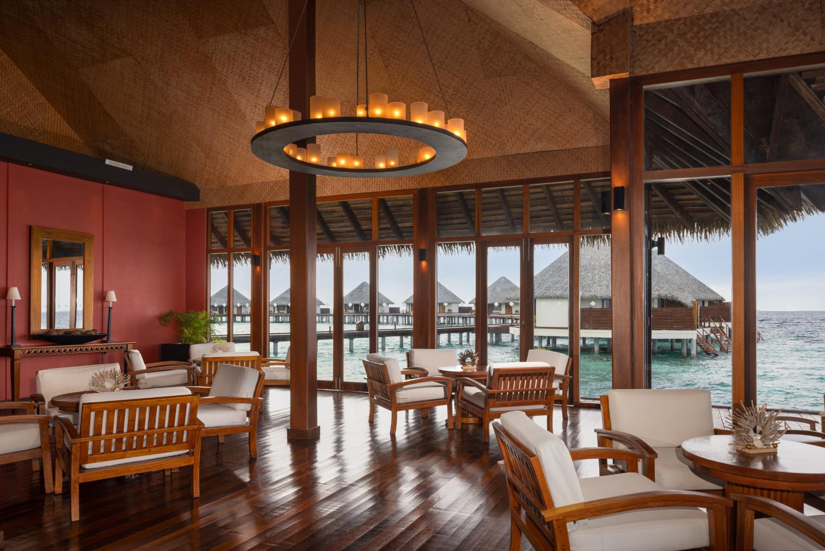 Water Villa Restaurant & Lounge