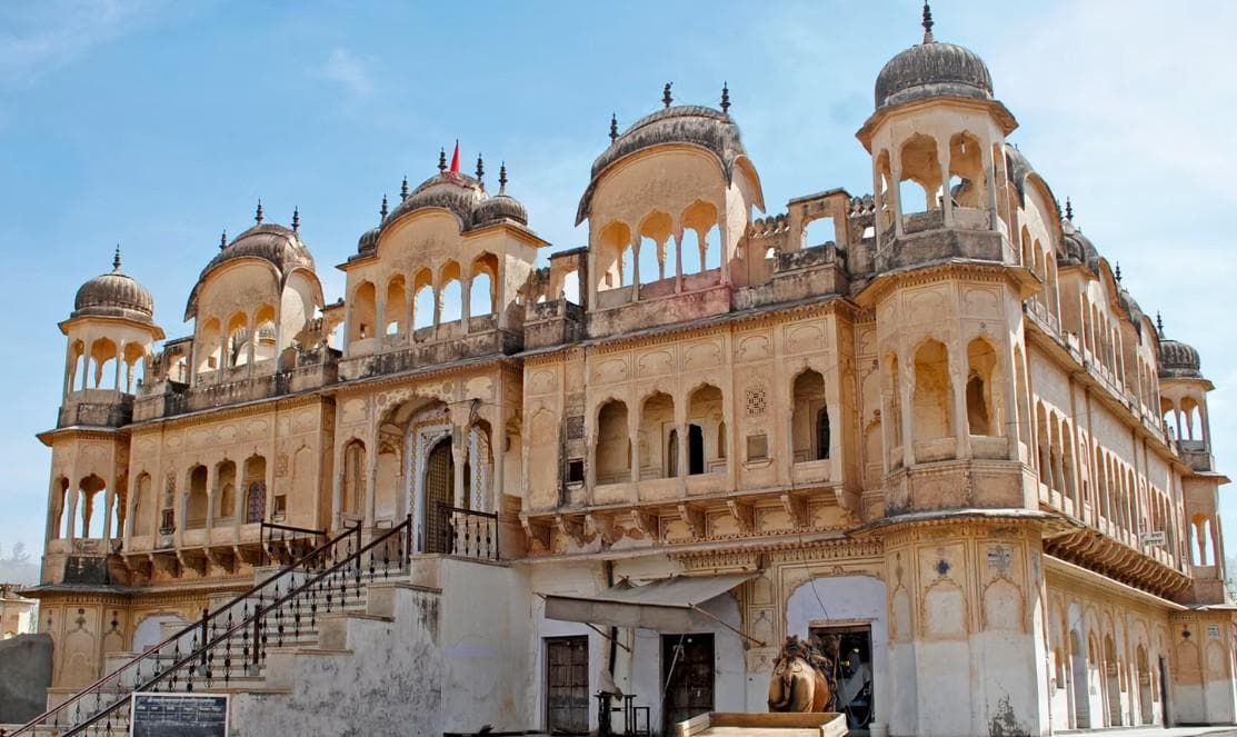 Alsisar Mahal - A Heritage Hotel 𝗕𝗢𝗢𝗞 Jhunjhunu Hotel